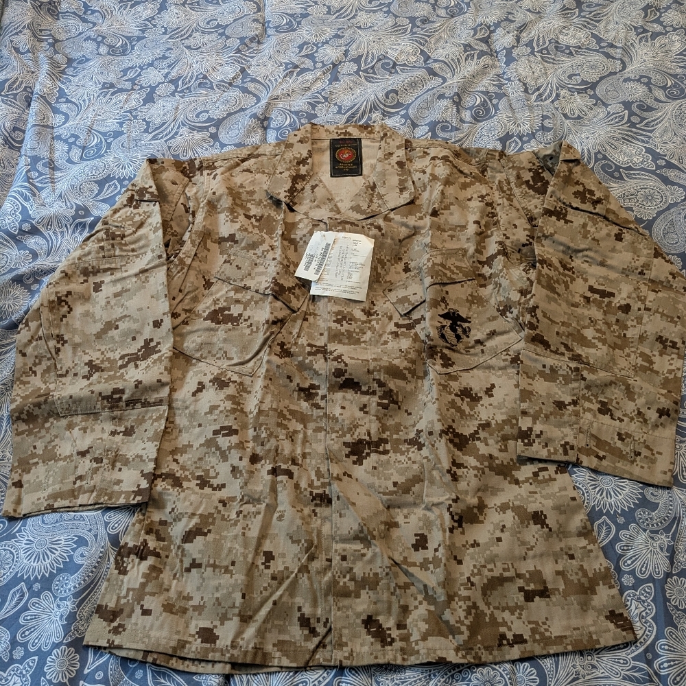 USMC US Marine Corps Desert MARPAT Digital Camo MCCUU Jacket Small Regular NWT
